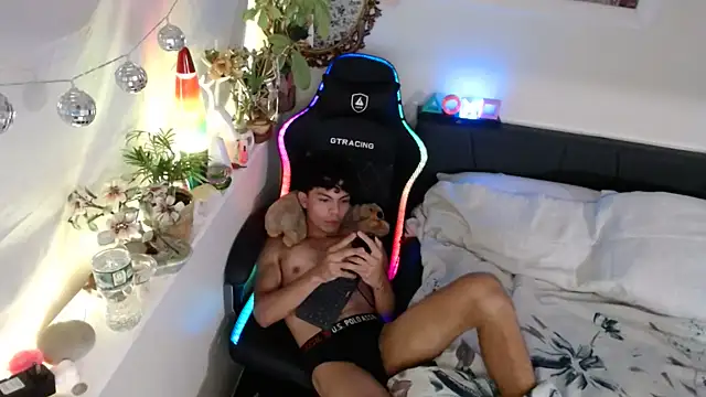 Kevinjchan1 Webcam Show