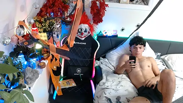 Kevinjchan1's Webcam Show