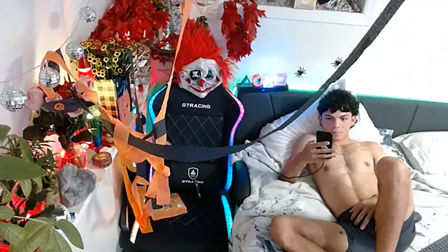 Show de Kevinjchan1 na webcam
