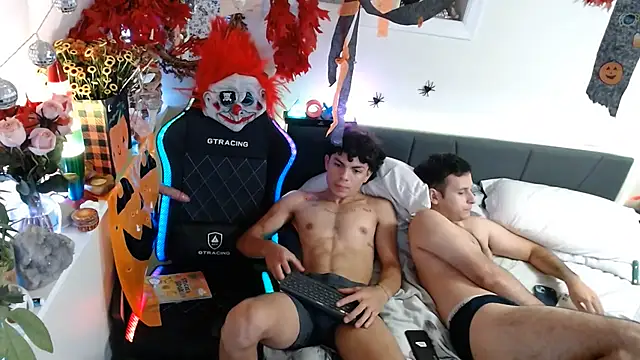 Show modela Kevinjchan1 na web-kameri