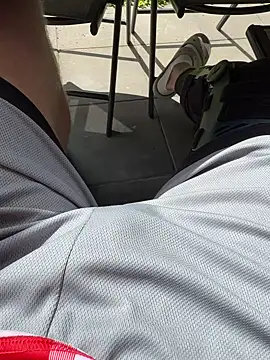 JJloolf webcam show