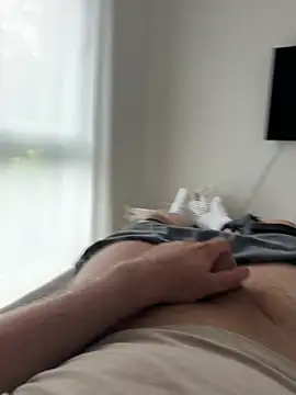 JJloolf Show in webcam
