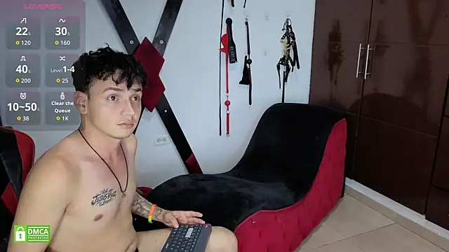 BDSMRoom_Latins' Webcam Show