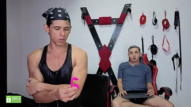 BDSMRoom_Latins 在線直播表演