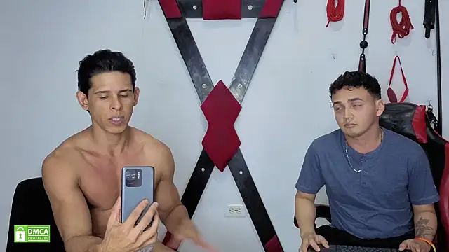 BDSMRoom_Latins' Webcam Show