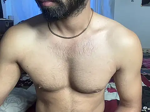 RUDE_NICK_TOP_7INCHn Webbikameraesitys