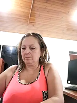 Chat +18 de CelesteCastiblanco ao vivo