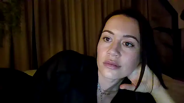 Chat XXX ao vivo de Carinasa