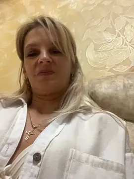 MagicDiamond47's Webcam Show