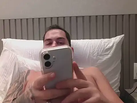 Show de alphagifted20 na webcam