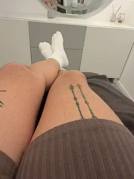 RealDeal2000xxx Webcam Show