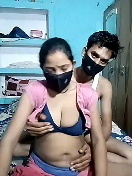 RoyalDesiCouple Webcam show