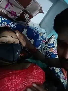 RoyalDesiCouple: διαδικτυακό σόου στην κάμερα