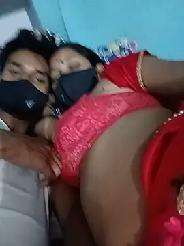 RoyalDesiCouple Pertunjukan Webcam