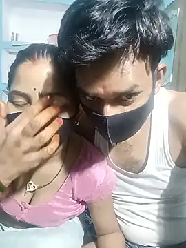 RoyalDesiCouple Webcam show