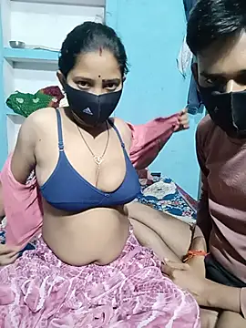 RoyalDesiCouple Show Webcam