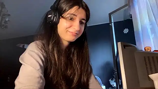 MindaHallmon's Live XXX Chat
