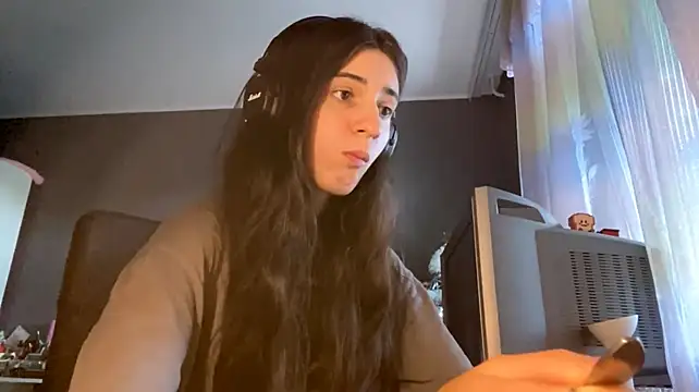 MindaHallmon Chat XXX in diretta