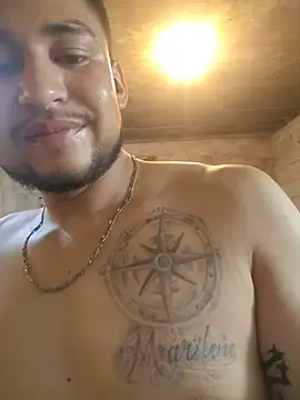 Pertunjukan Kamera Web Alpha011210