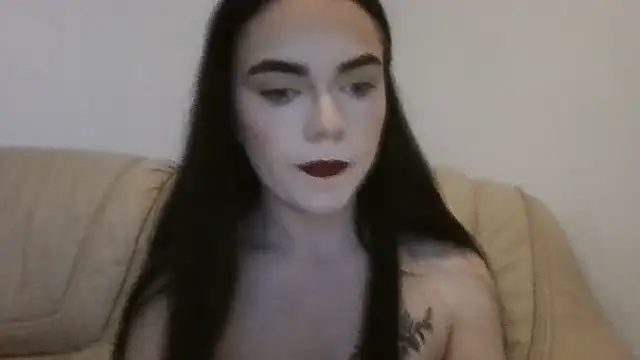 Quinn-18XX's Live XXX Chat