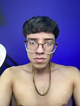 ArthurDaviess21 Webcam Show