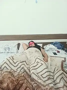 הופעת וובקאם של YourNiku