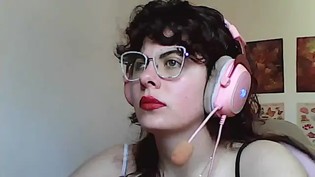 Owly_bloom's Webcam Show