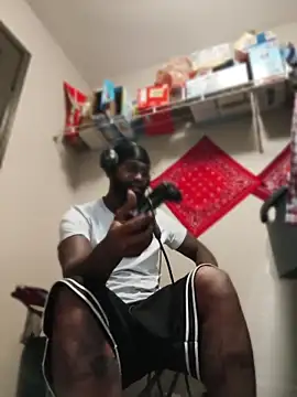 הופעת וובקאם של yummybbc