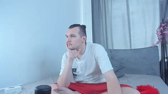 Show modela Faelan_Drift na web-kameri