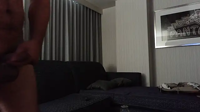 Str8ButNot2day's Webcam Show