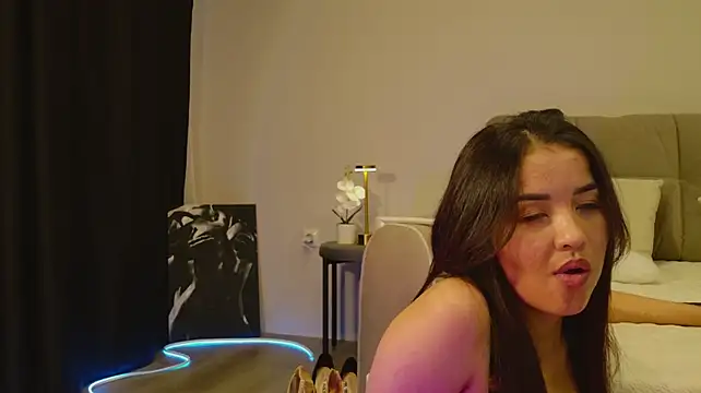 Delia_Wow – webcam-show