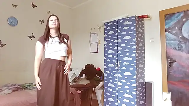 DreamyHeat Adlı Modelin Canlı XXX Sohbeti