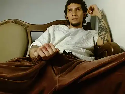 Show de baby_hot2104 na webcam