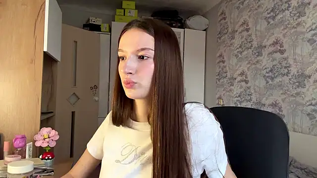 MargoMarcell 现场XXX聊天
