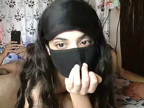 Show modela kiarakian na web-kameri