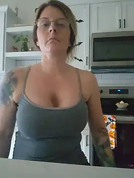 הופעת וובקאם של Femininefirexo1