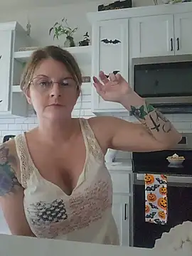 Femininefirexo1's Live XXX Chat