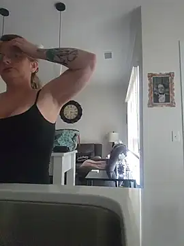 Femininefirexo1's Webcam Show