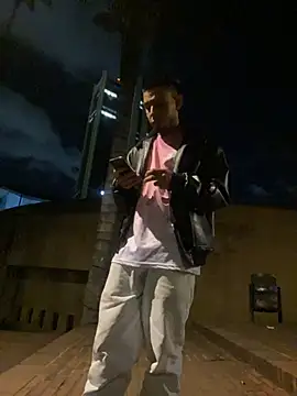Taylor_DiamondBoy Adlı Modelin Web Kamerası Şovu