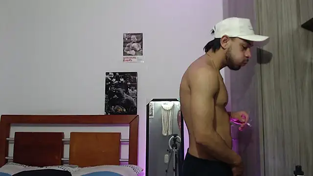 Taylor_DiamondBoy Webcam show