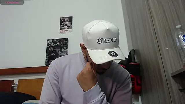 Taylor_DiamondBoy – Kamerová šou