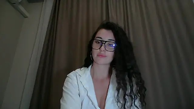 Chat +18 de Elvaniy ao vivo