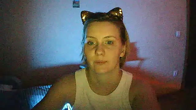 Lunesai Chat XXX live