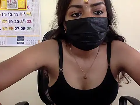 Meera-Mythun: διαδικτυακό σόου στην κάμερα