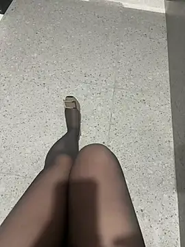 Mia7- Show Webcam