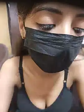 Somya-786's Webcam Show