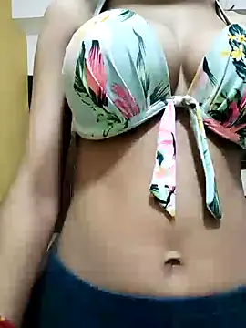 Chat +18 de Somya-786 ao vivo