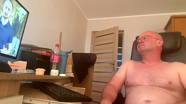 Show modela MichaelMartinM1 na web-kameri
