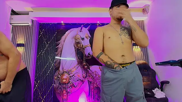 Pokazy przed kamerką – The_Boy_King_