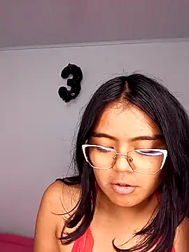 vanemoon12 Adlı Modelin Web Kamerası Şovu